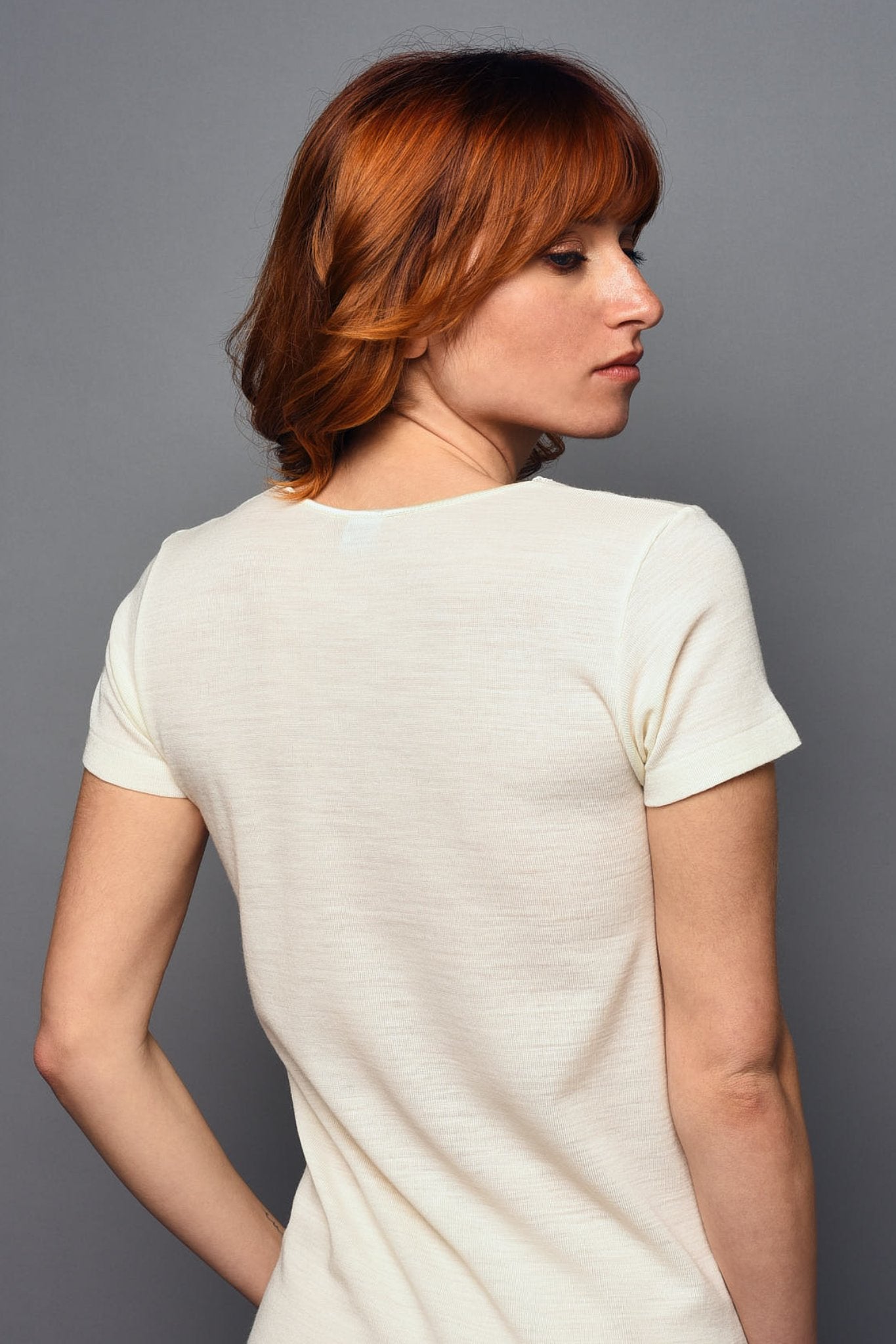 Maglia a Manica Corta in Lana e Pizzo Girocollo