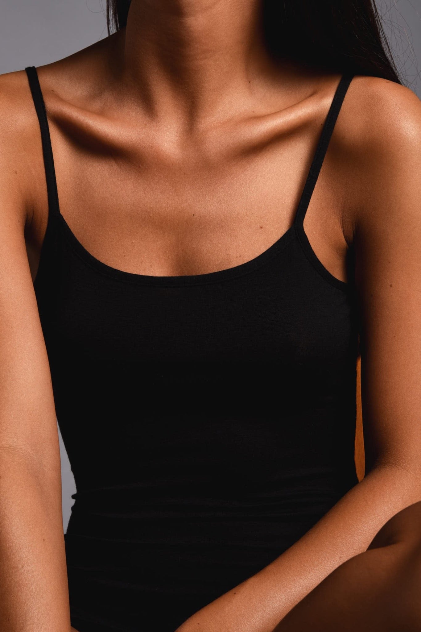 Top a Spallina Sottile in Modal Ultralight con Seta