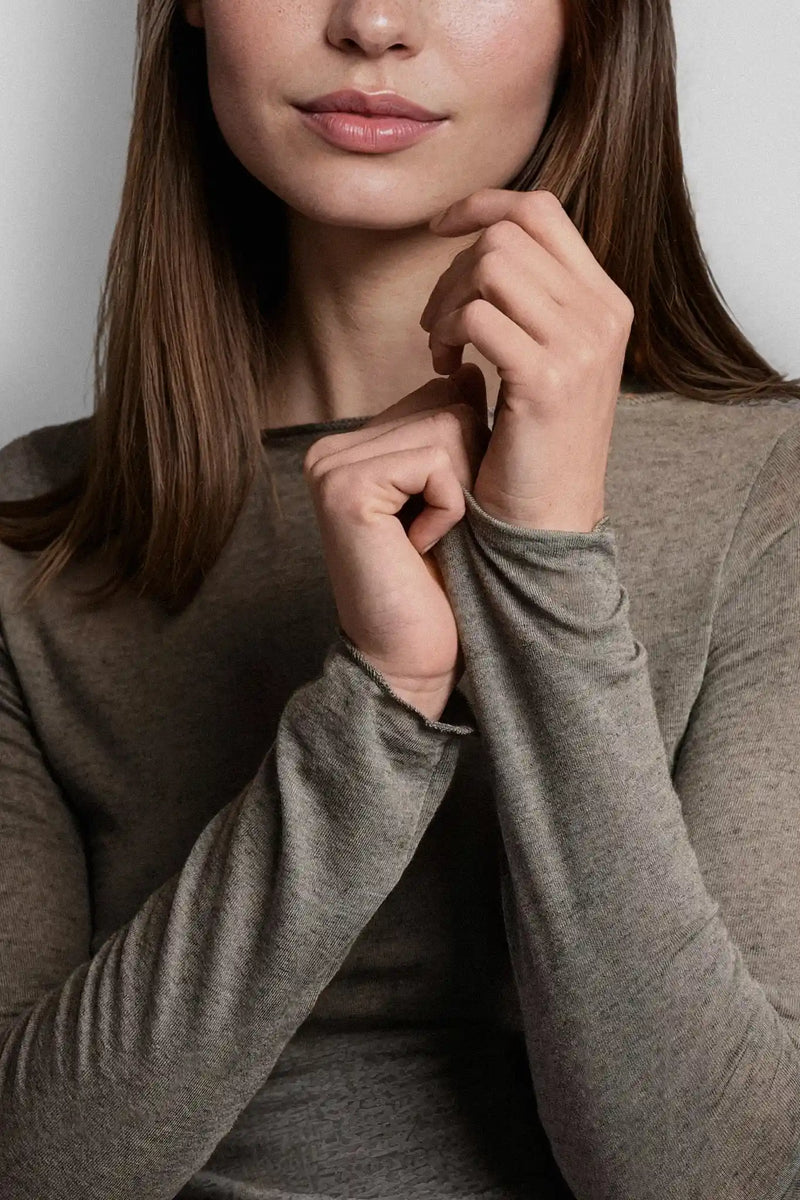 Maglia a Manica Lunga in Modal Ultralight con Cashmere Girocollo