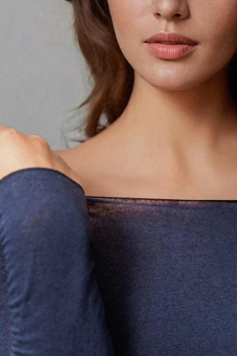 Maglia a Manica Lunga in Modal Ultralight con Cashmere Scollo Barchetta