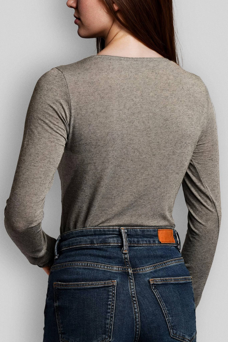 Maglia a Manica Lunga in Modal Ultralight con Cashmere Scollo a V