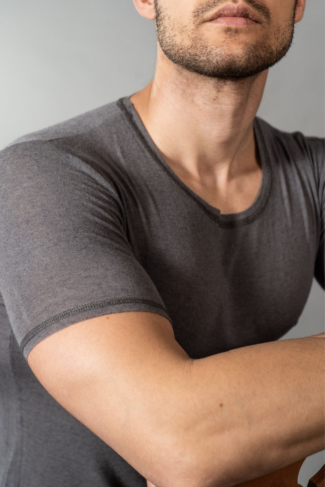 Maglia a Manica Corta in Modal Ultralight con Cashmere Girocollo