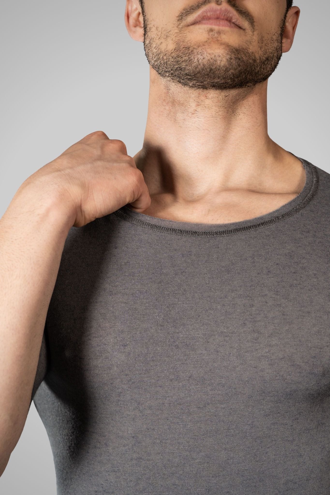 Maglia a Manica Corta in Modal Ultralight con Cashmere Girocollo