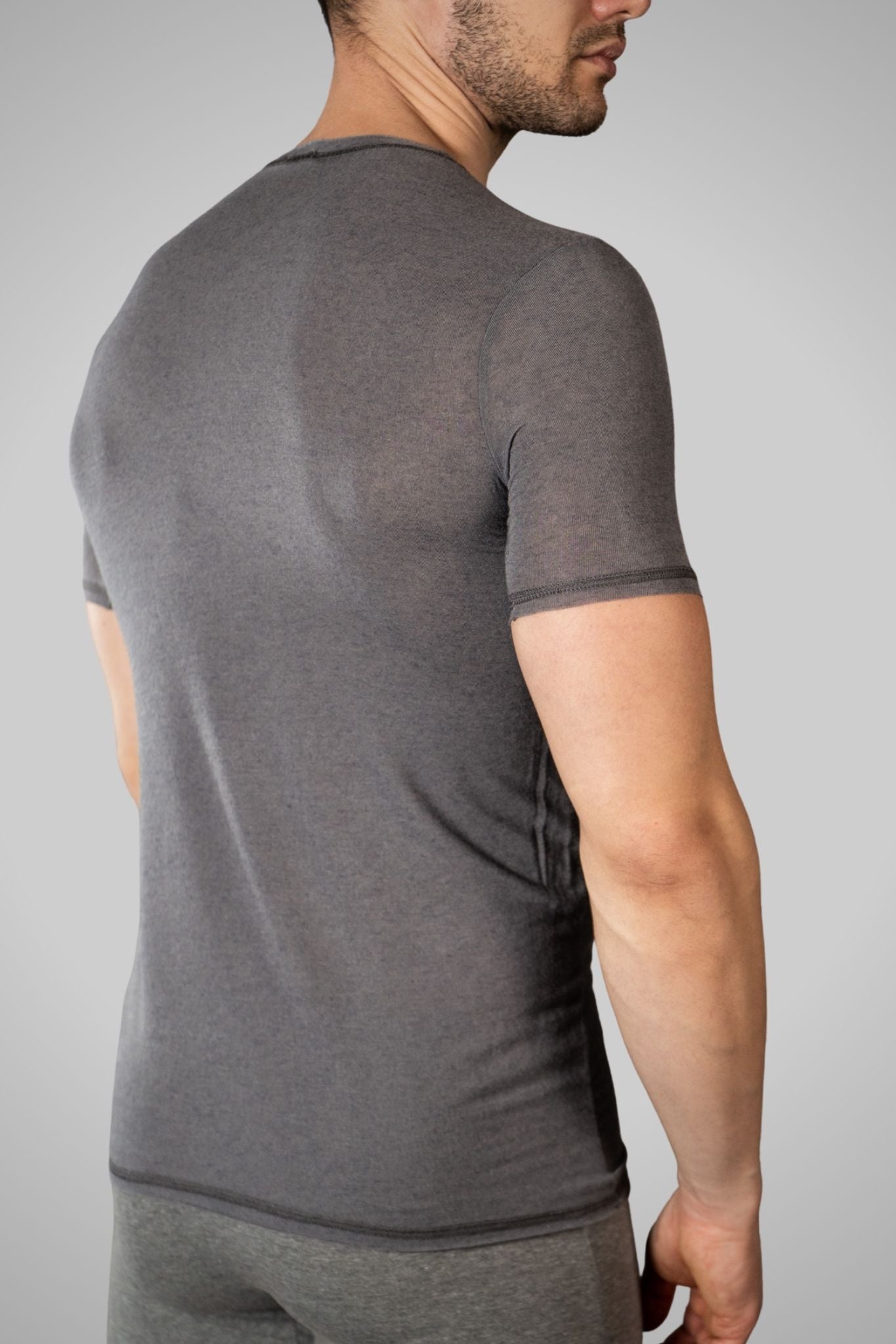 Maglia a Manica Corta in Modal Ultralight con Cashmere Girocollo