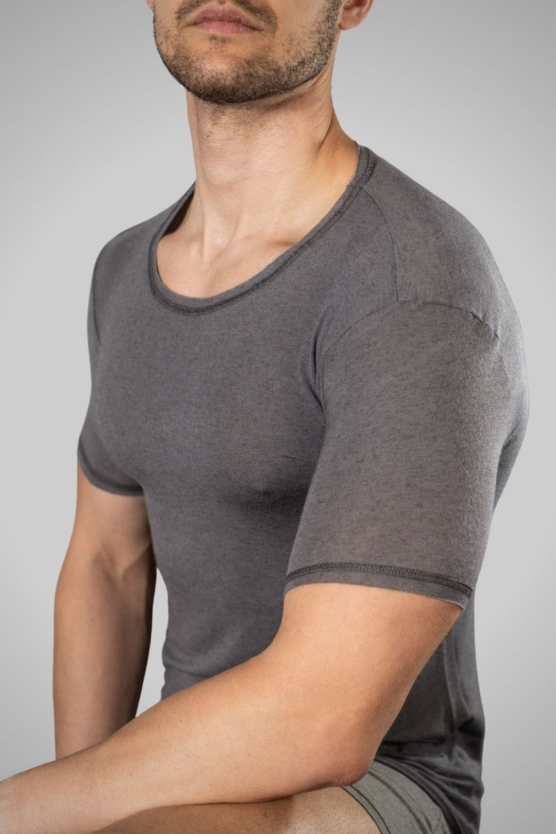 Maglia a Manica Corta in Modal Ultralight con Cashmere